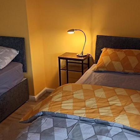Broxtowe House -3 Bed House Parking Nottinghamヴィラ エクステリア 写真